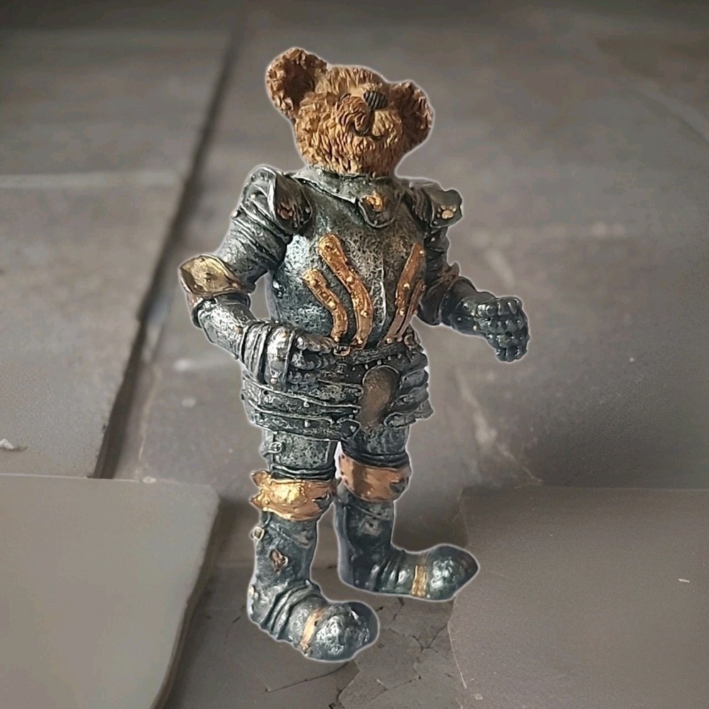 Boyd's Bears Sir Oncea Frogh Signed 2E/2000 Boyd's Bears & Friends Knight Teddy